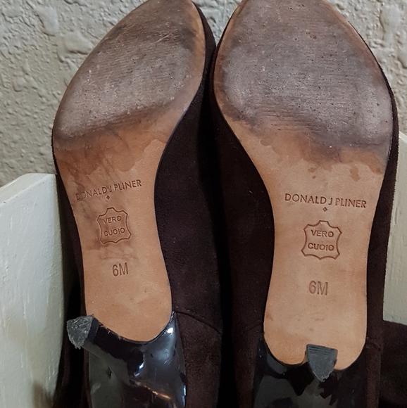 Donald J. Pliner suede boots Size 6 - Picture 2 of 4